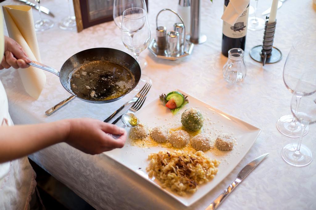 Alfonsstueberl - Ferienwohnungen & Restaurant 英维格拉顿 外观 照片
