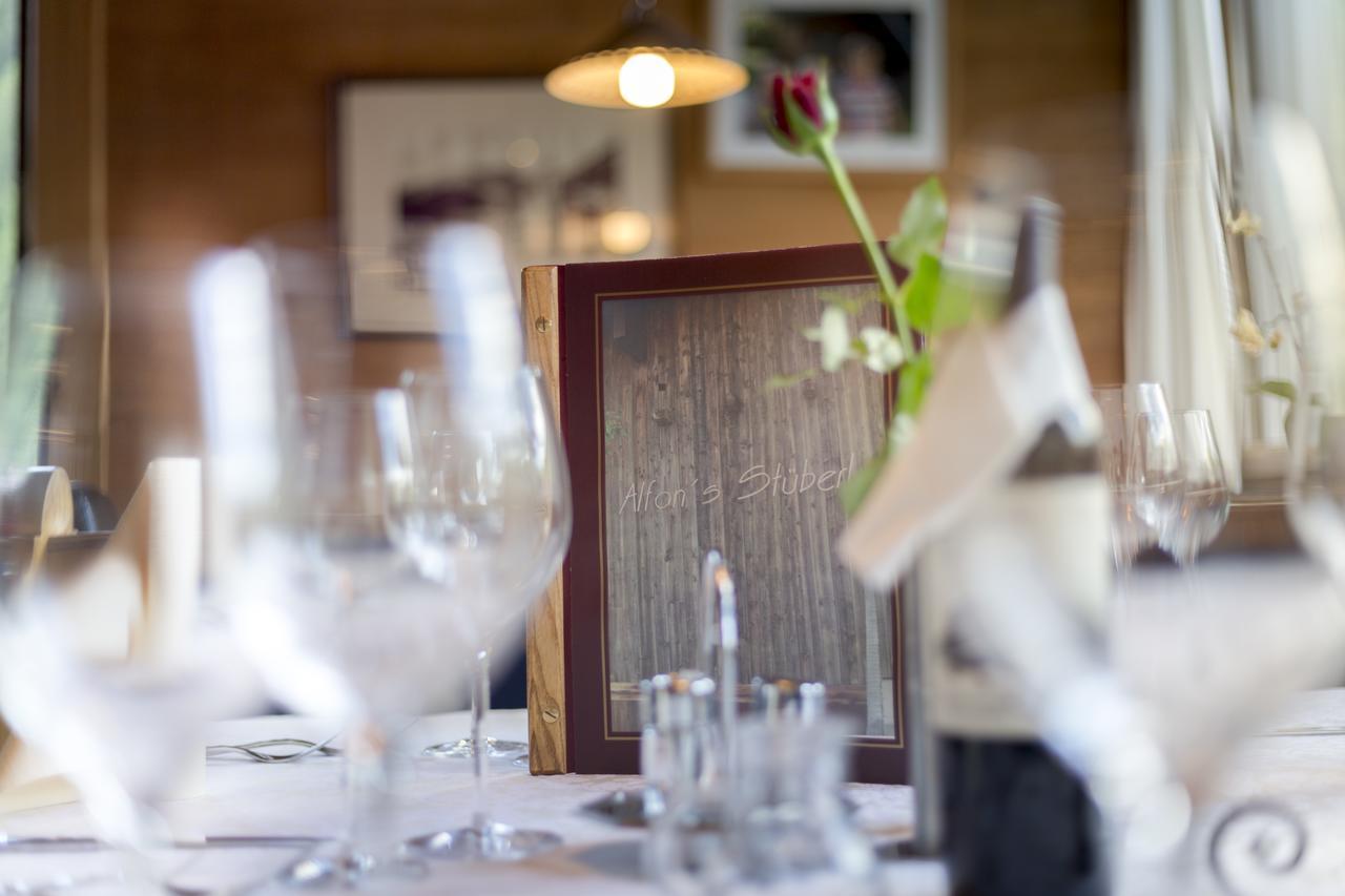 Alfonsstueberl - Ferienwohnungen & Restaurant 英维格拉顿 外观 照片